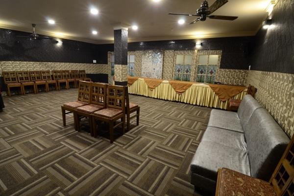 Hotel Little Palace Dibrugarh Exterior photo