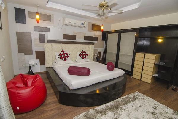 Hotel Little Palace Dibrugarh Exterior photo