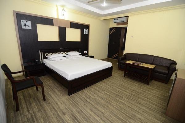Hotel Little Palace Dibrugarh Exterior photo