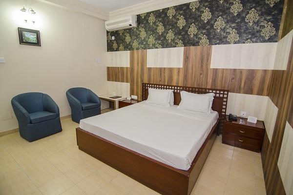 Hotel Little Palace Dibrugarh Exterior photo